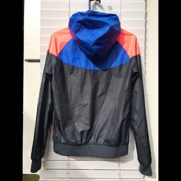 Nike Windrunner Jacket - Picture 3 of 5